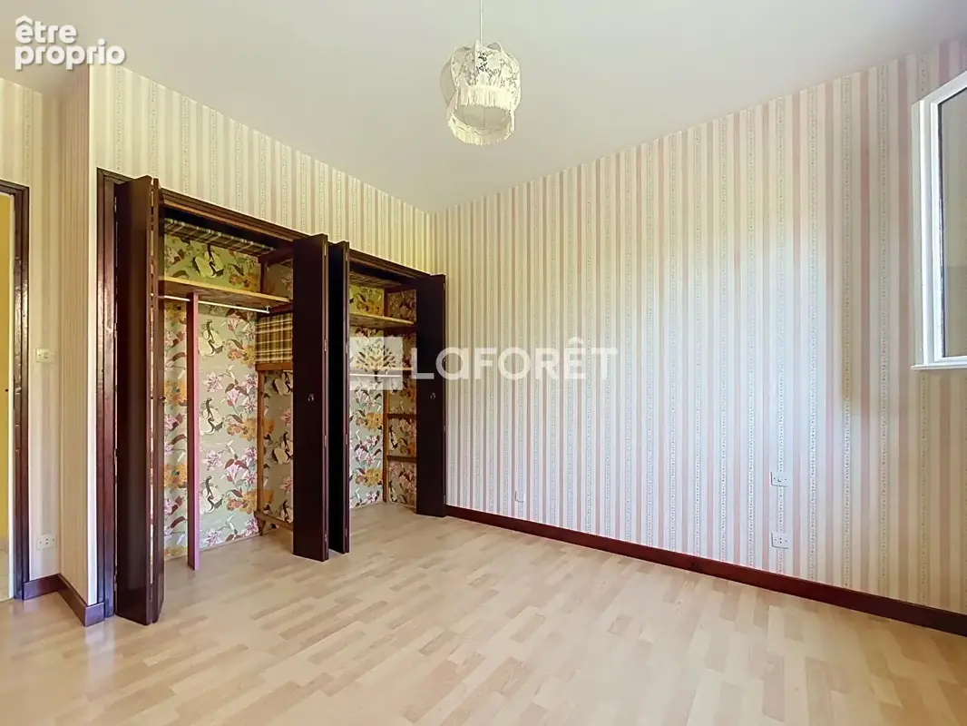 Salaunes - maison familiale- grand terrain - photo 8