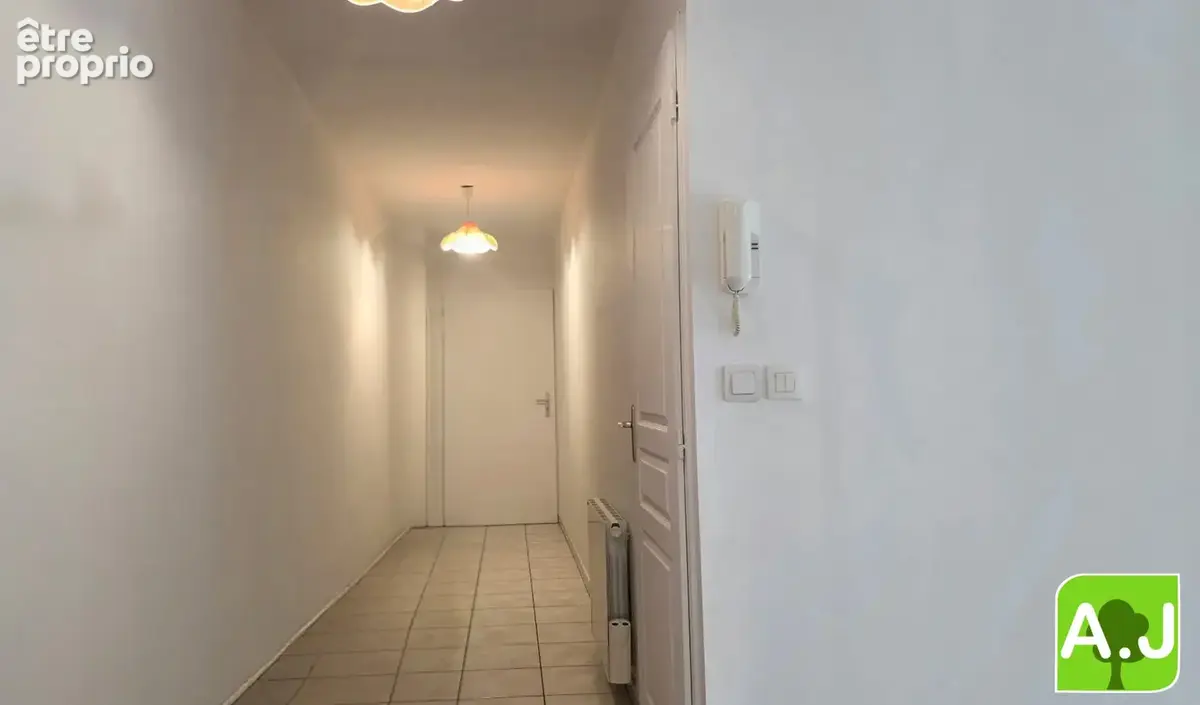 Appartement 3 pièces 74 m² à vendre à Ezy-Sur-Eure (27530) - photo 2
