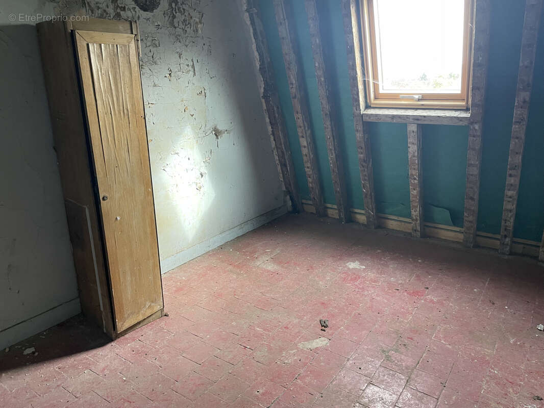 Maison à CHAMPROND-EN-GATINE