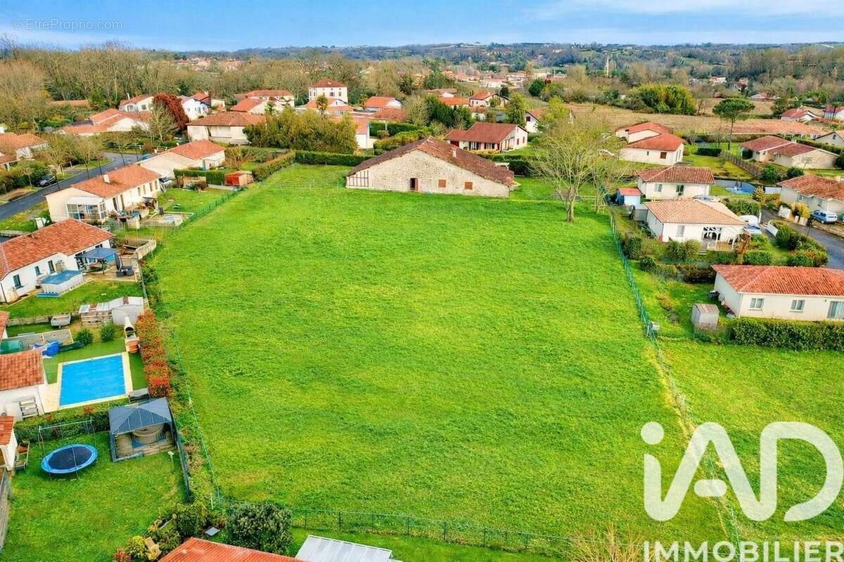 Photo 4 - Terrain à POUILLON