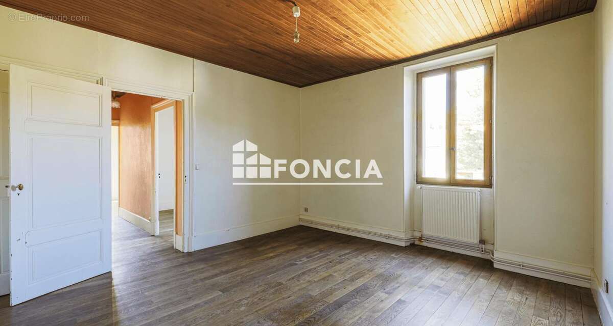 Maison à RENAGE