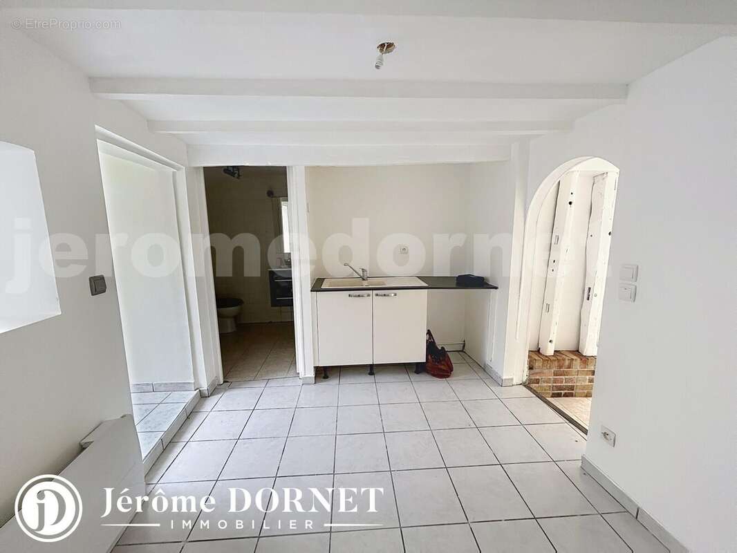 des_00004 - Maison à GRANDVILLIERS