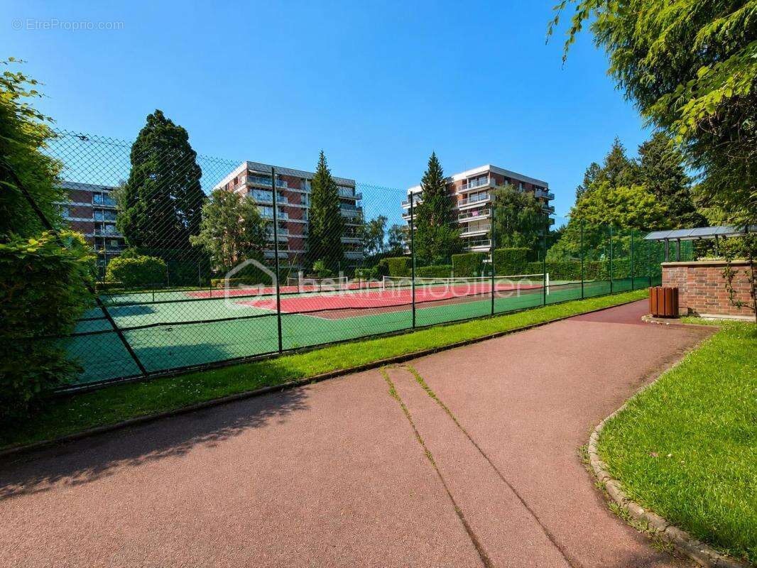 Appartement à JOUY-EN-JOSAS