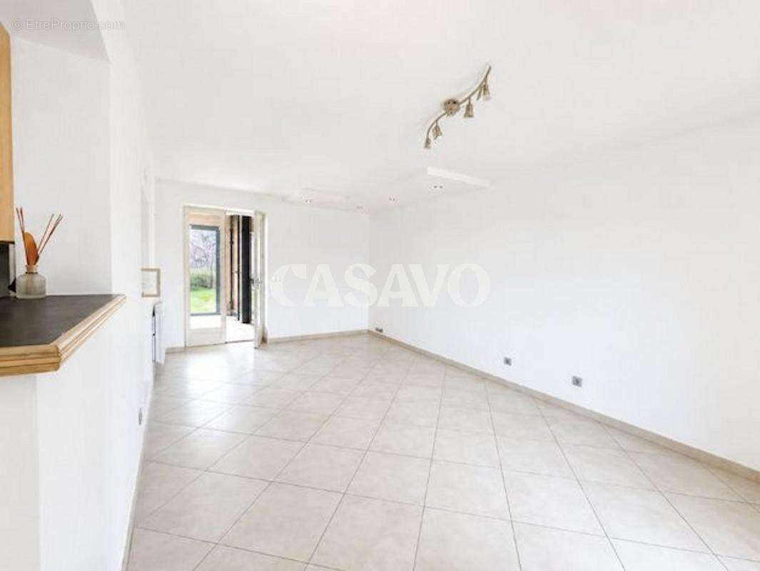 Appartement à ARTAS