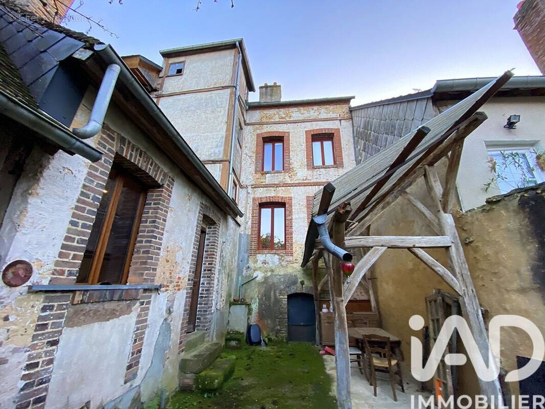 Photo 1 - Maison à SAINT-FARGEAU