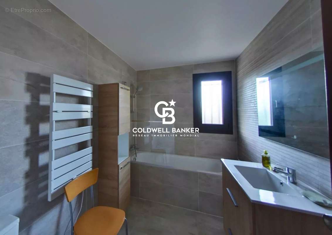 Maison à MONTESQUIEU-DES-ALBERES