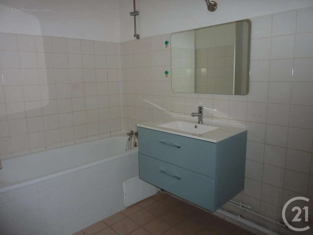 Appartement 63 m² à Sete  - photo 6