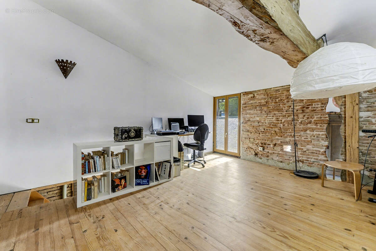 Maison à ESCALQUENS