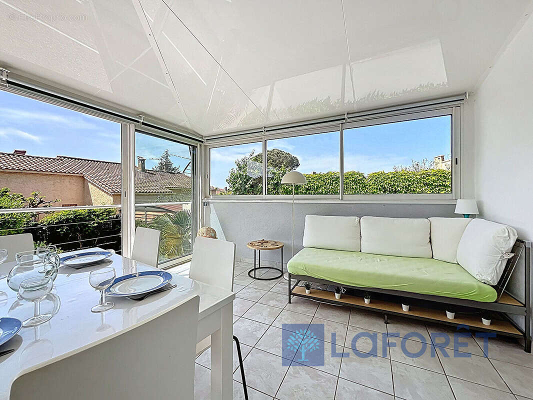 Appartement à SIX-FOURS-LES-PLAGES