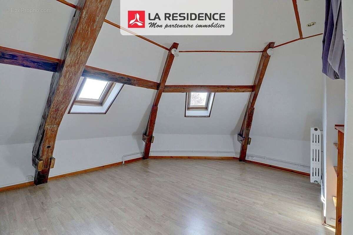 Appartement à NANTERRE