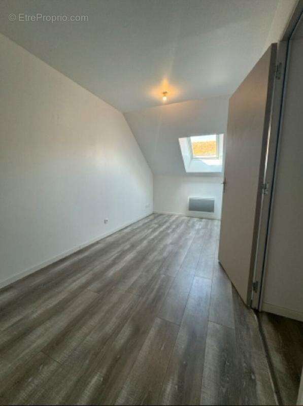Ensemble  immobilier exceptionnel  pour investisseurs  ou bailleurs sociaux .Terrain  7159m2 Surface hab:1883m2 - photo 14