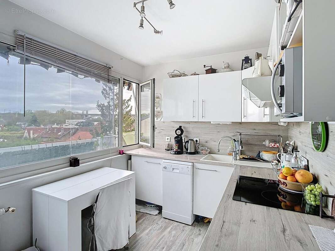 Photo 4 - Appartement à LE PERREUX-SUR-MARNE