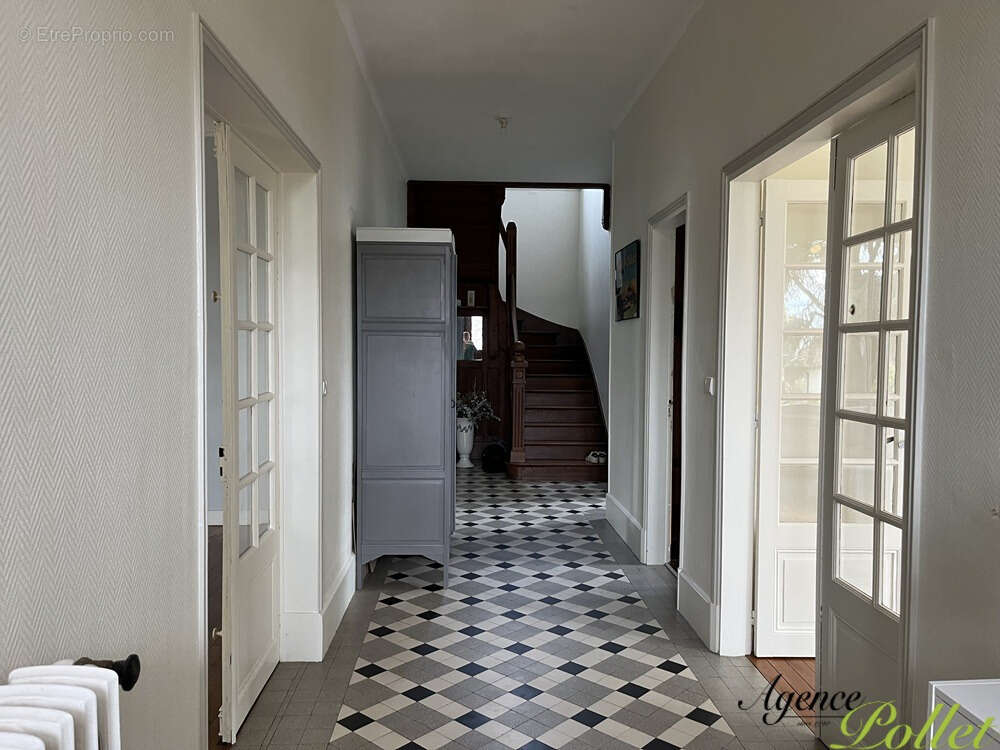 Maison à AUBIGNY-SUR-NERE