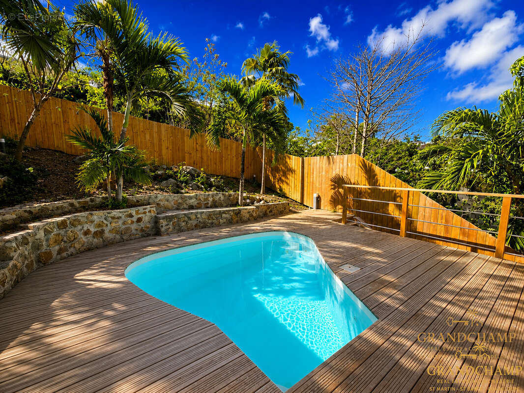 Villa t4 vue mer avec piscine - baie orientale - photo 2