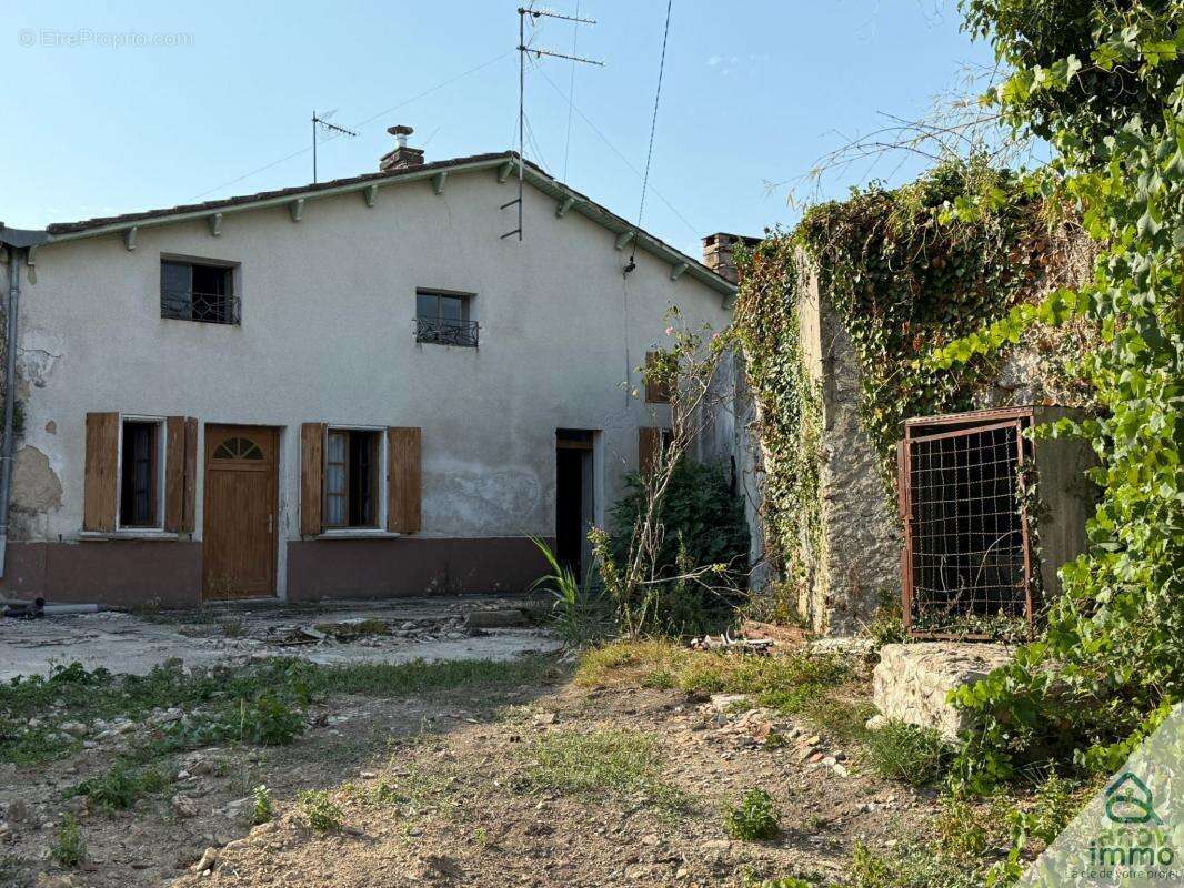 Maison à LA COURONNE