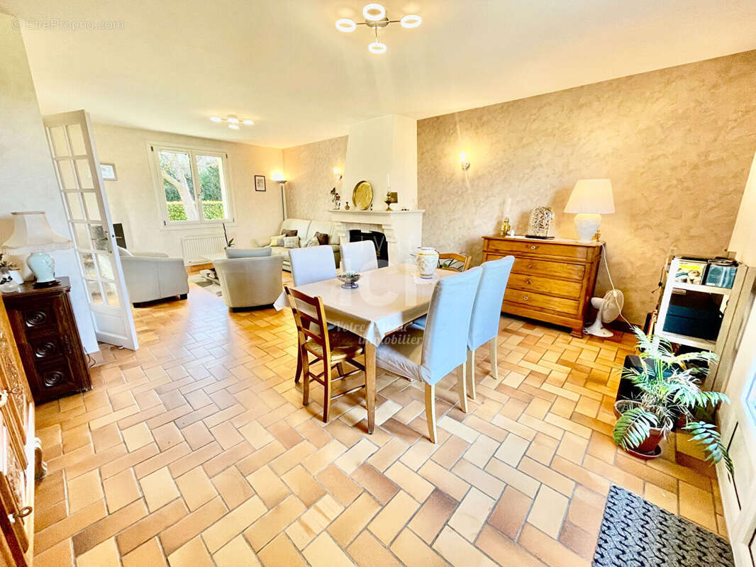 Maison à GRANDCHAMPS-DES-FONTAINES