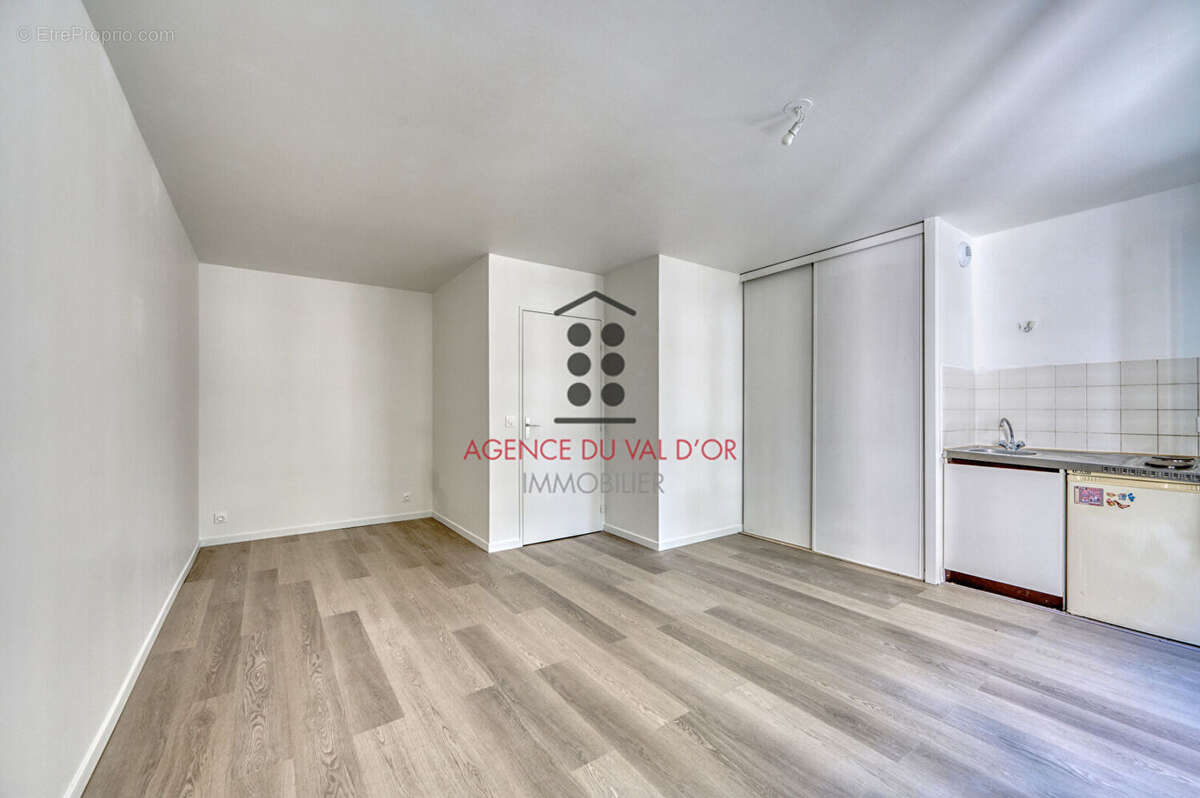 Appartement à SURESNES