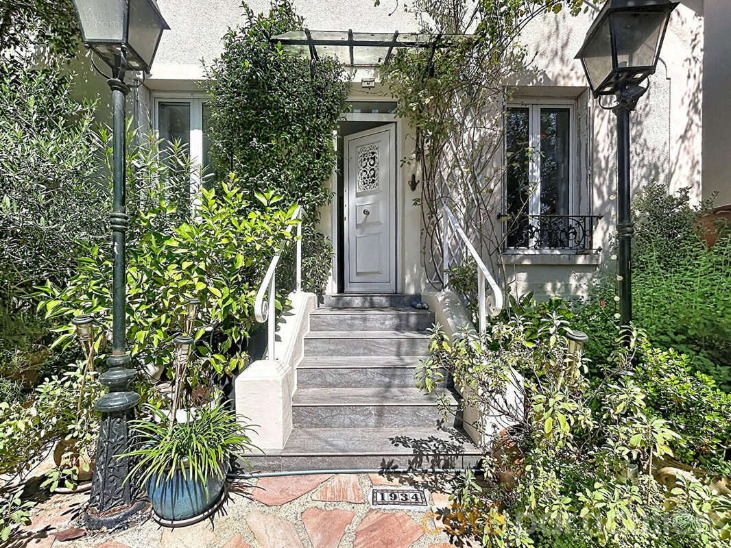 Maison Saint Maur Des Fosses 5 pièce(s) 84.87 m2 - photo 2