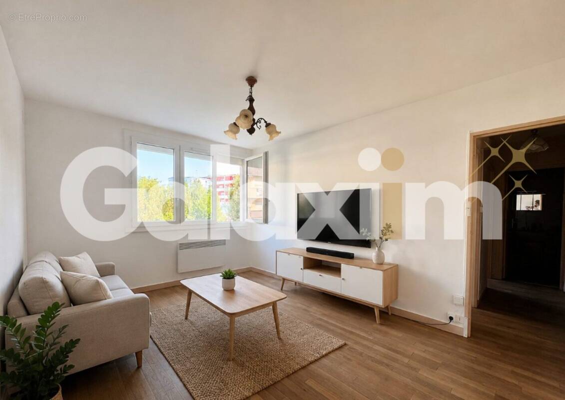 Appartement à SAINT-JACQUES-DE-LA-LANDE