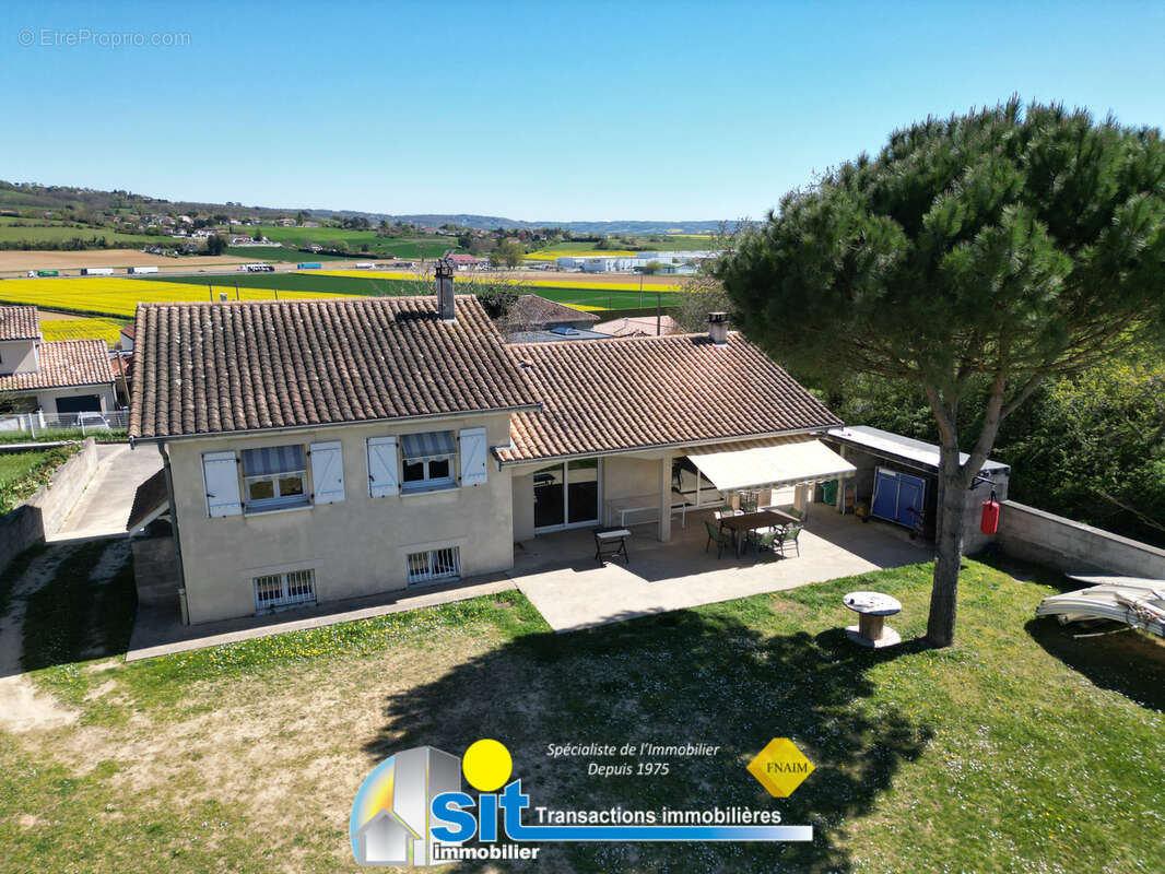 Maison à REVENTIN-VAUGRIS