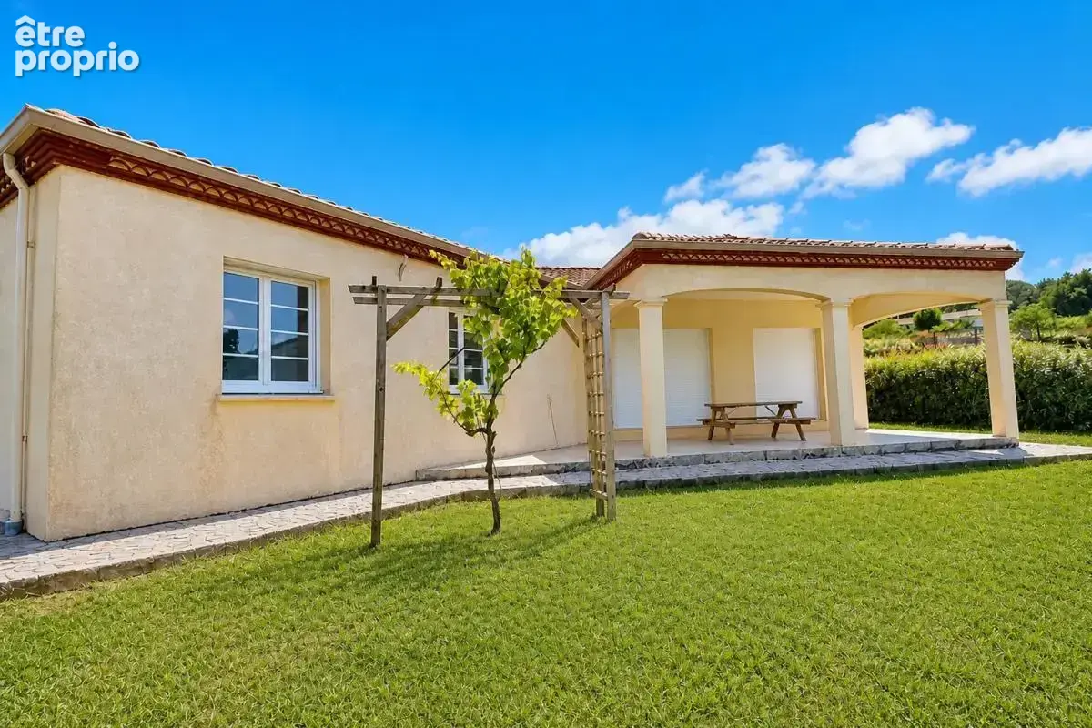 Maison de 5 pièces de 138 m² à La Croix-Blanche - photo 2