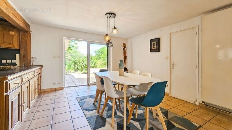 Maison à LEMBEYE