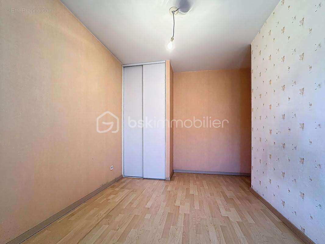 Appartement T4 de 83 m² avec terrasse – Fontaine - photo 13