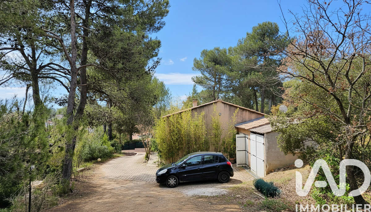 Photo 6 - Maison à SAINT-MAXIMIN-LA-SAINTE-BAUME