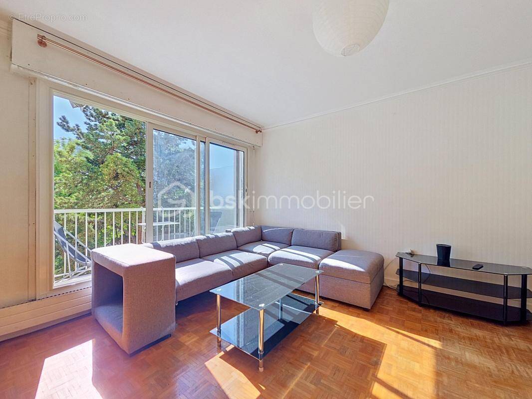 Appartement à RUEIL-MALMAISON