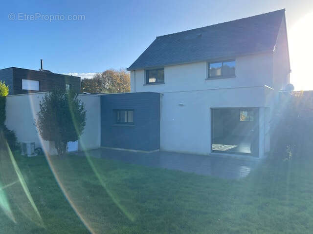 Maison à PLOUER-SUR-RANCE