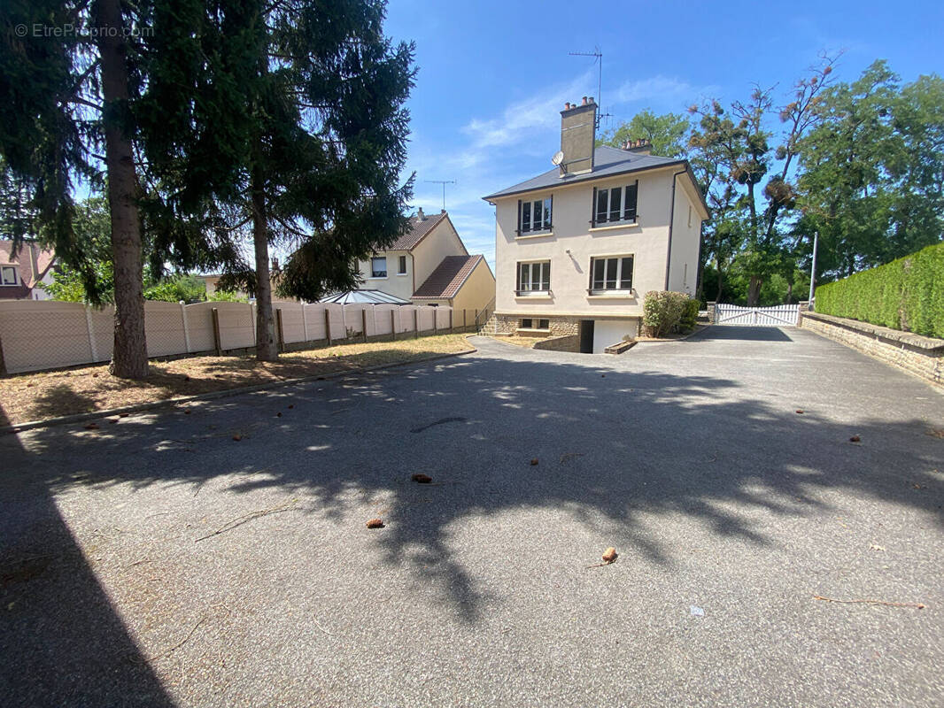 Maison à LA FERTE-BERNARD