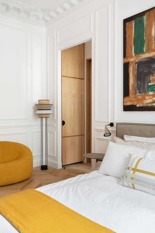 Appartement à PARIS-8E