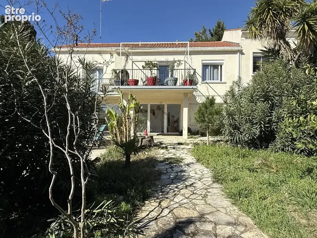 Maison familiale avec piscine à Béziers dans un secteur recherché des Arènes - photo 3