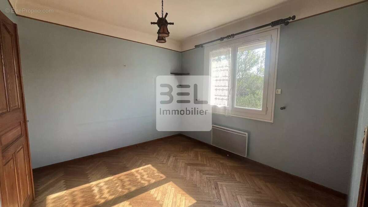 Maison à BAGNOLS-SUR-CEZE