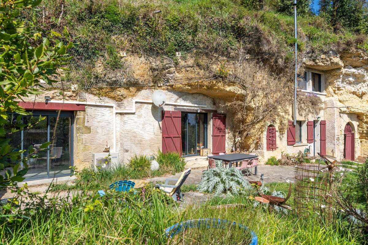 Maison à SAINT-ETIENNE-DE-CHIGNY