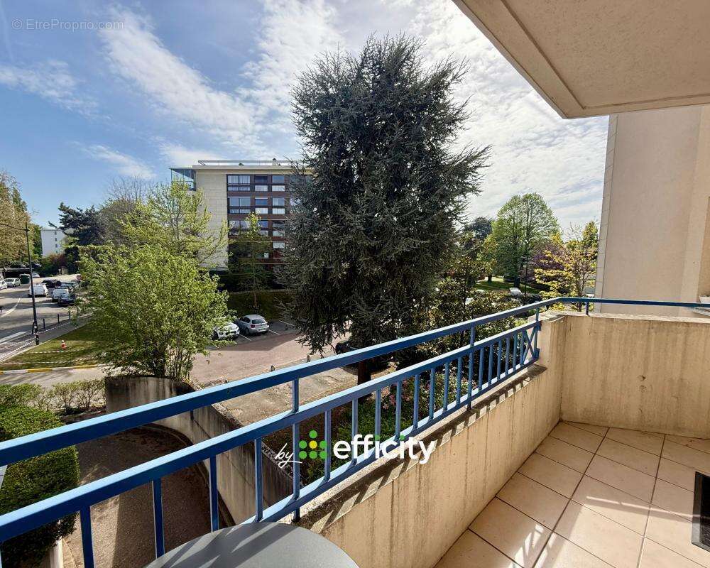 Appartement à LE CHESNAY