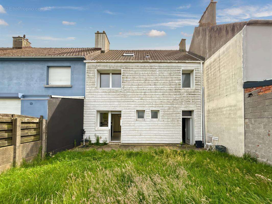 Maison à SAINT-MARTIN-BOULOGNE
