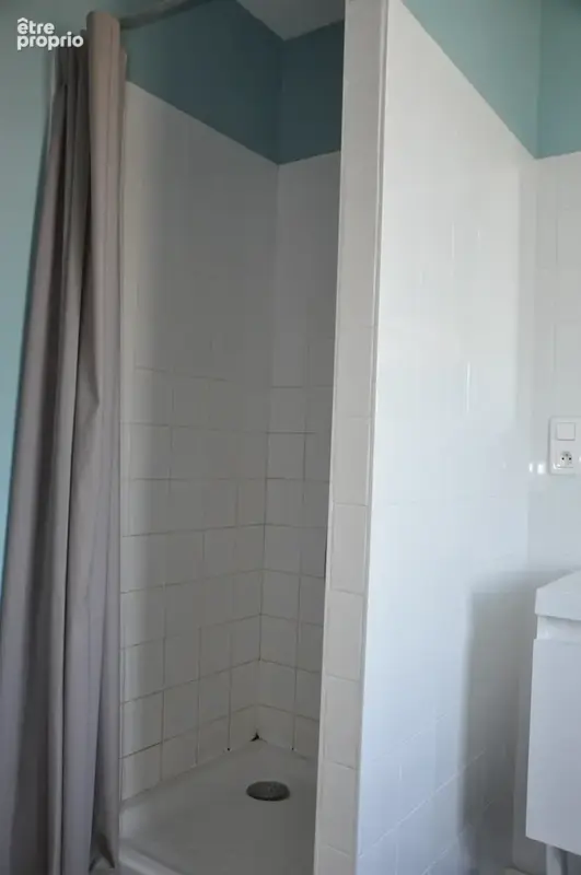 Belle longère de construction traditionnelle, avec 2 chambres (possibilité 3), terrain de 892 m2, proche centr - photo 8