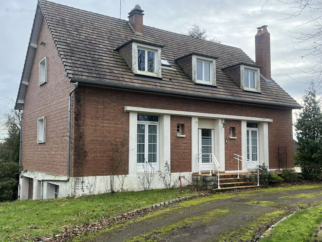 Maison à CALLENGEVILLE