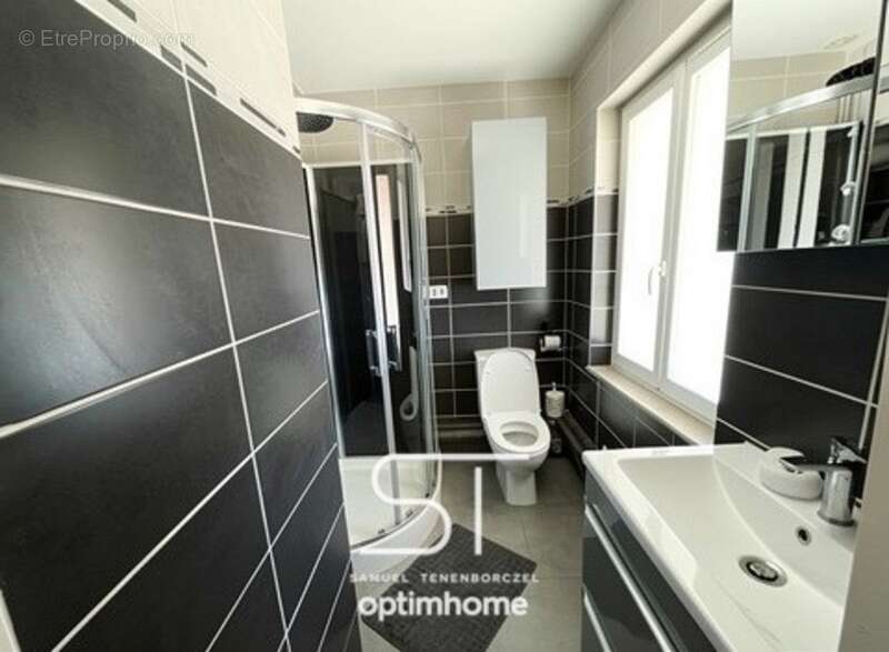 Maison familiale 5 ch de 148 m² – Le Mesnil-Guillaume (14100) - photo 5