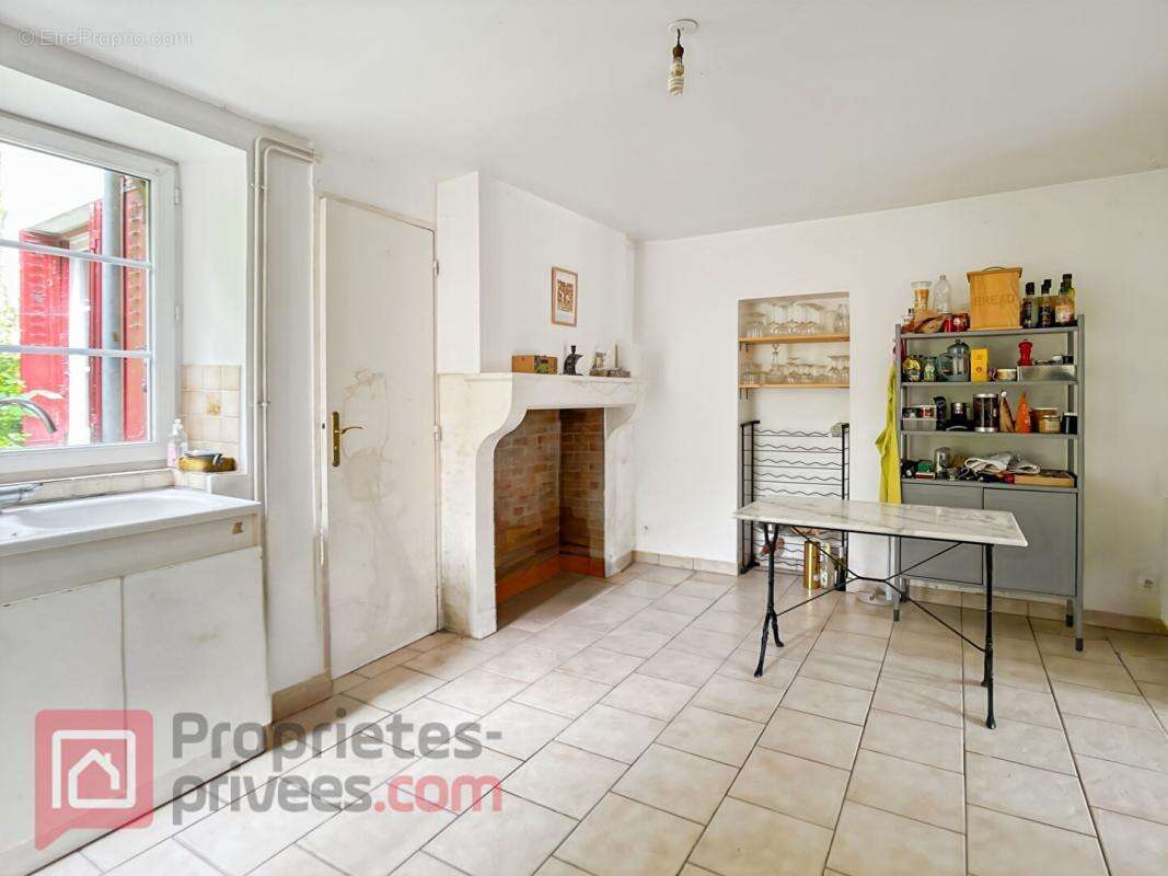 Maison à ASNIERES-SOUS-BOIS