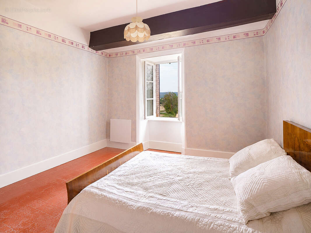 Maison de campagne Joncy 4 pièces 86 m2 + dépendances - photo 8