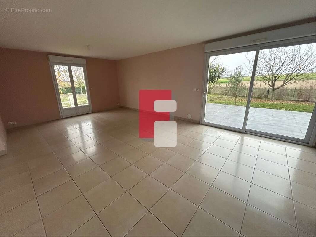 Maison à VILLECHETIF