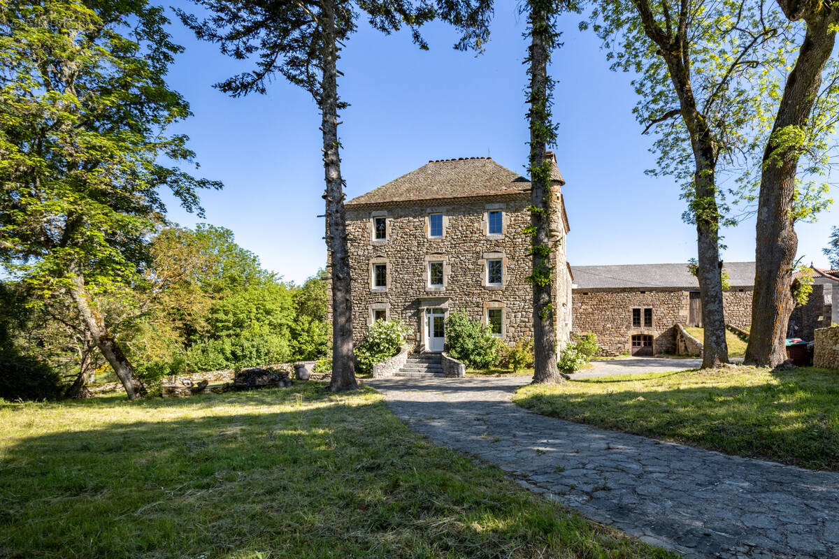 Maison à NAUSSAC