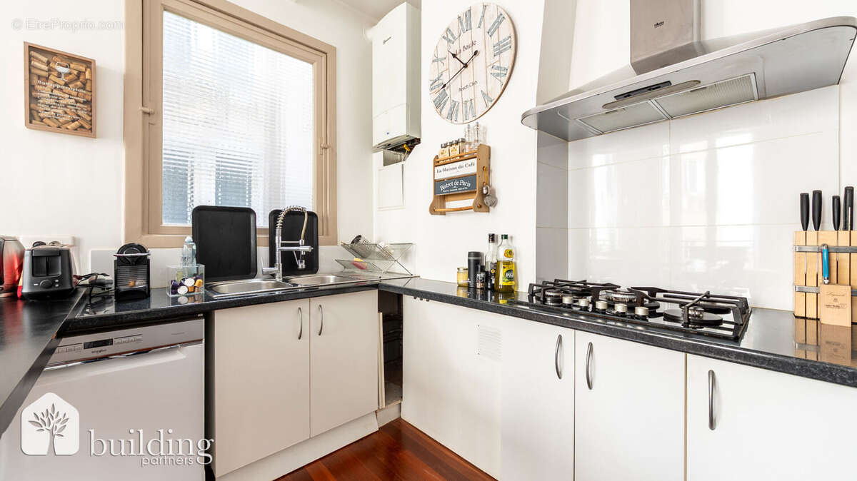 Appartement à PARIS-8E