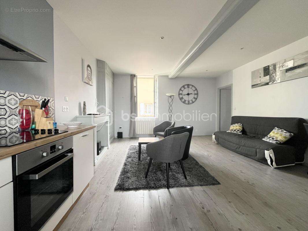 Appartement à POMMIERS