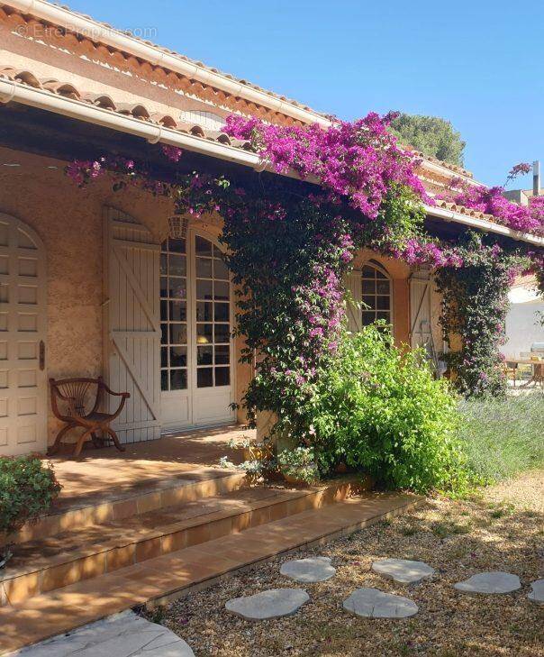 Maison à ENSUES-LA-REDONNE