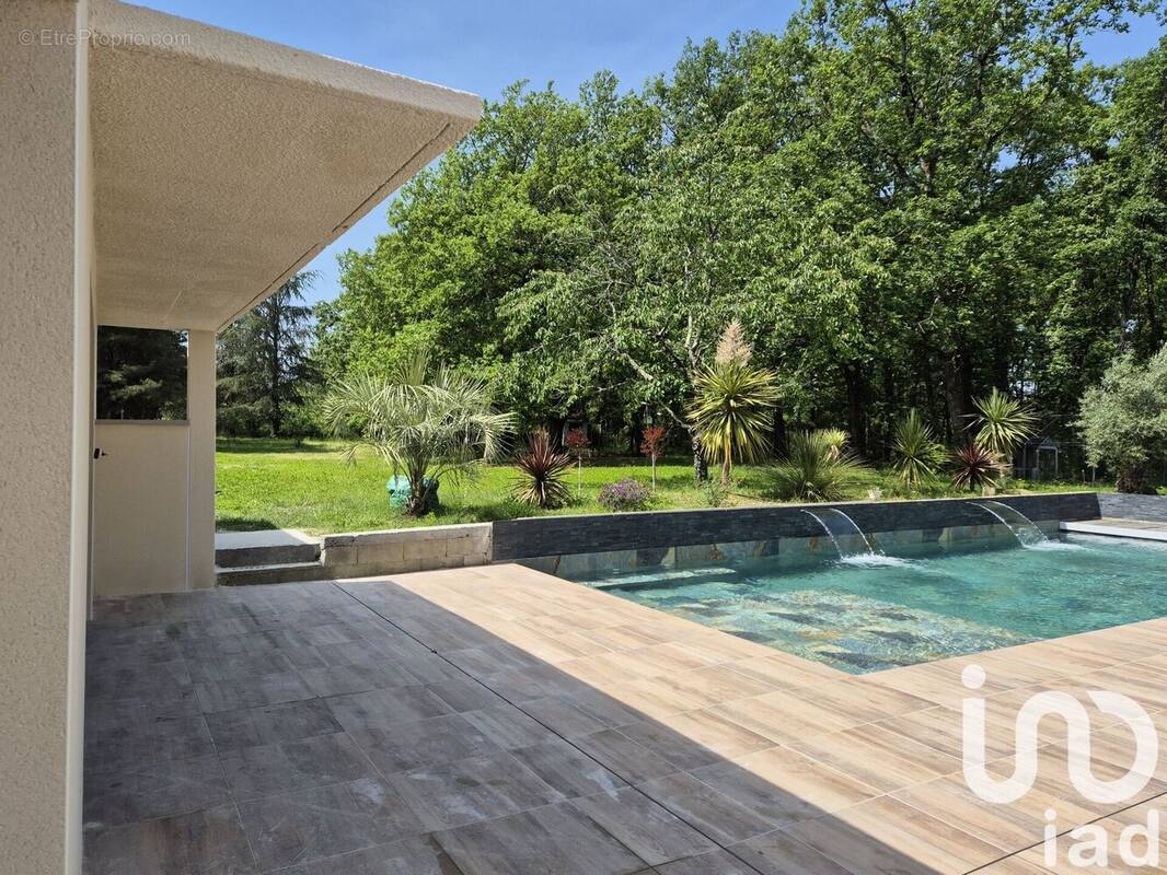 Maison 295 m² à Castelnau-D'estretefonds  - photo 1