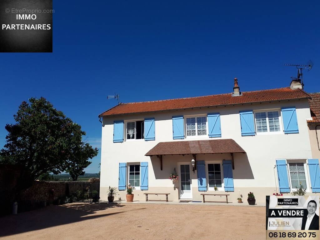 Maison à MONTMARAULT