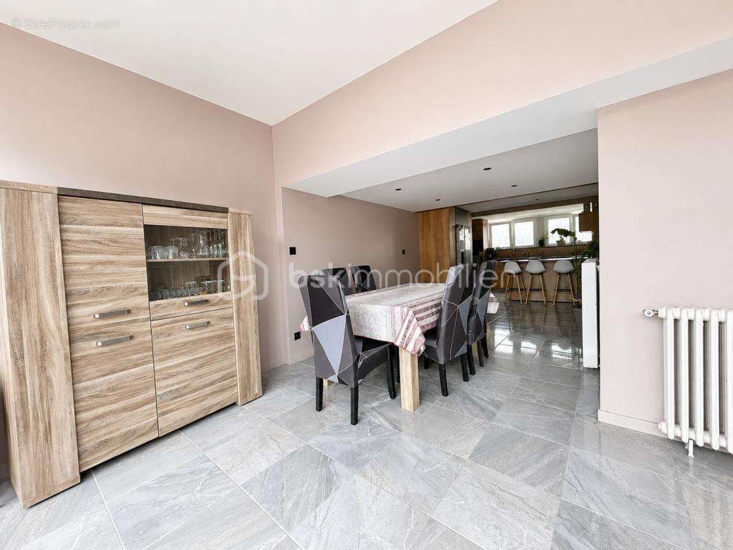Maison semi-individuelle 4 chambres piscine jardin - photo 8